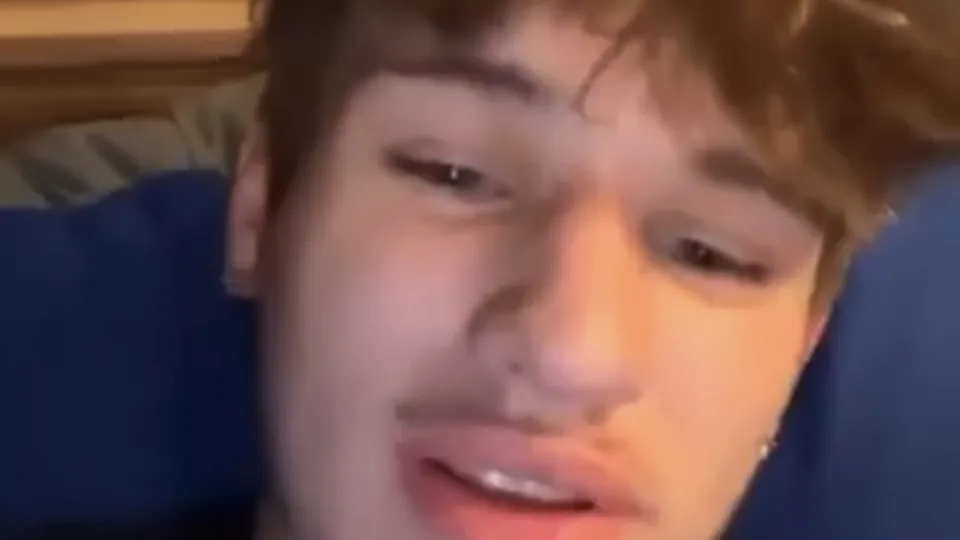 Horny str8 blonde boy exposes his hot hole 1 - ThisVid.com