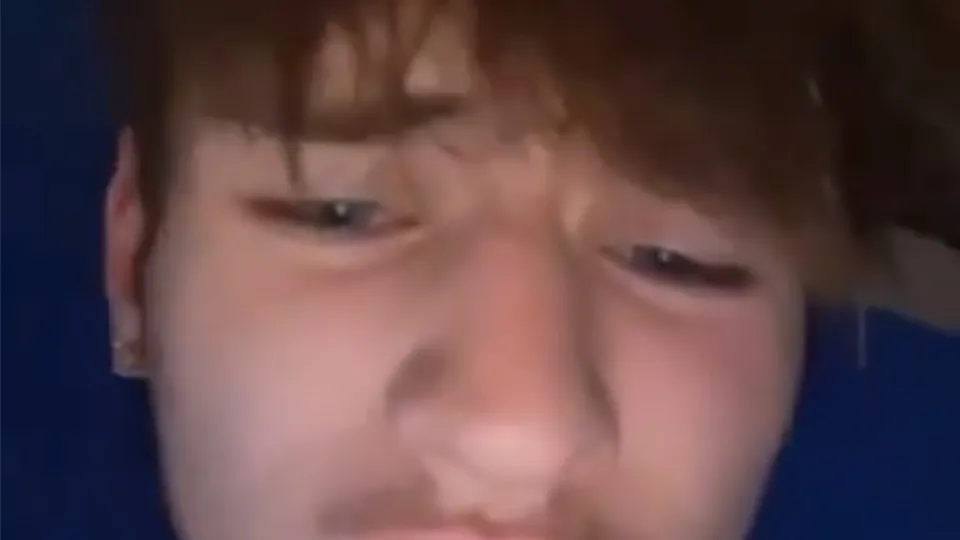 HORNY STR8 BLONDE BOY EXPOSES HIS HOT HOLE 3 - ThisVid.com