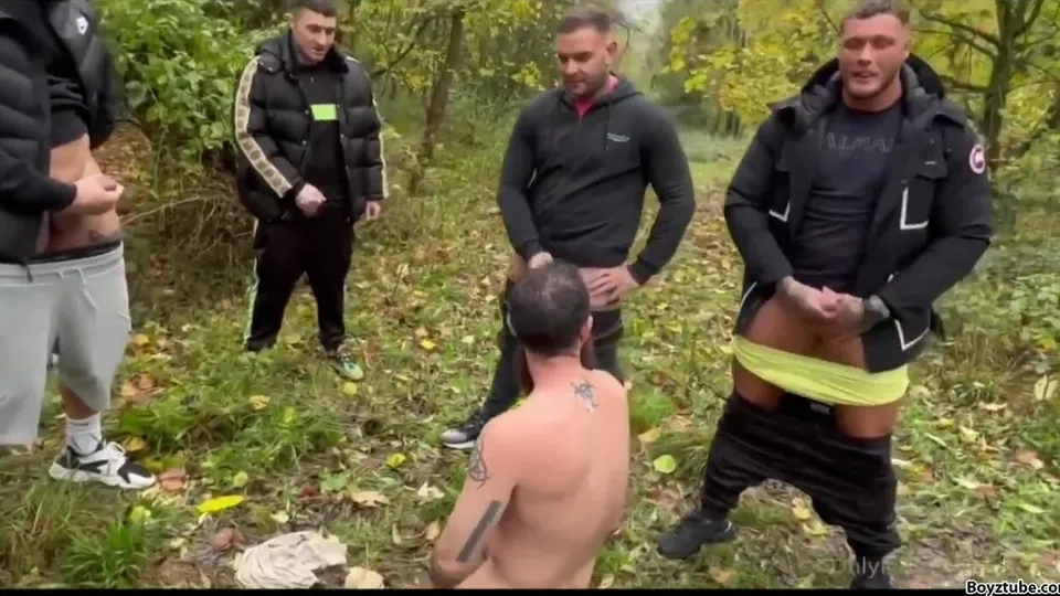 Horny STR8 BRITS and a bearded slut - ThisVid.com