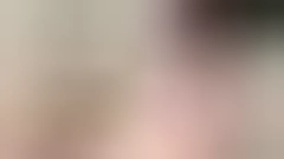 شباب حار يئن بينما يت Masturbate