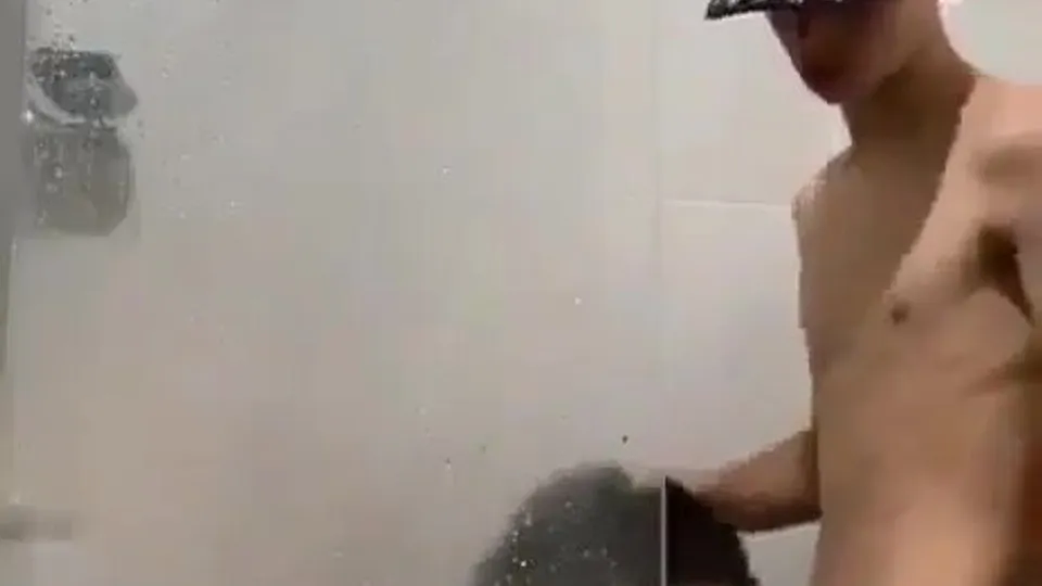 Horny Twink Persuades Straight Friend Into The Shower - ThisVid.com
