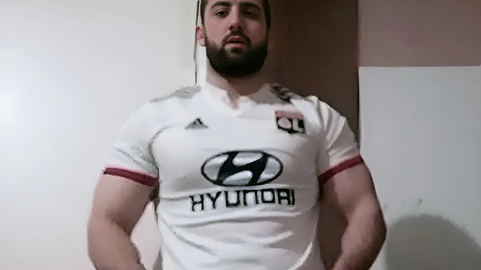 Hot Arab Guy Got Tricked to Jerk Off - ThisVid.com