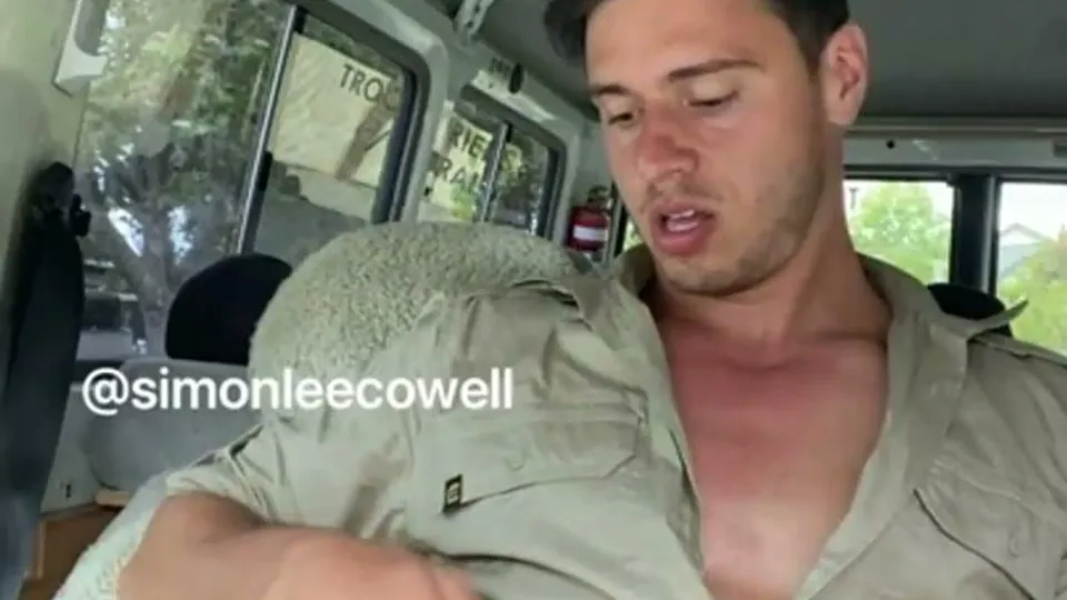 Hot Aussie car cock - ThisVid.com