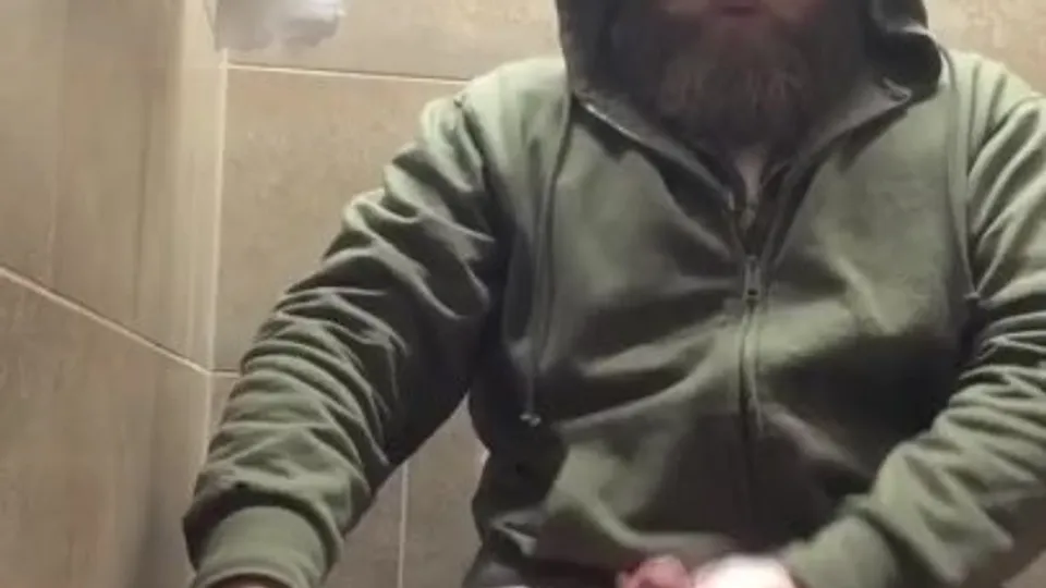Hot Bear cums in bathroom stall - ThisVid.com