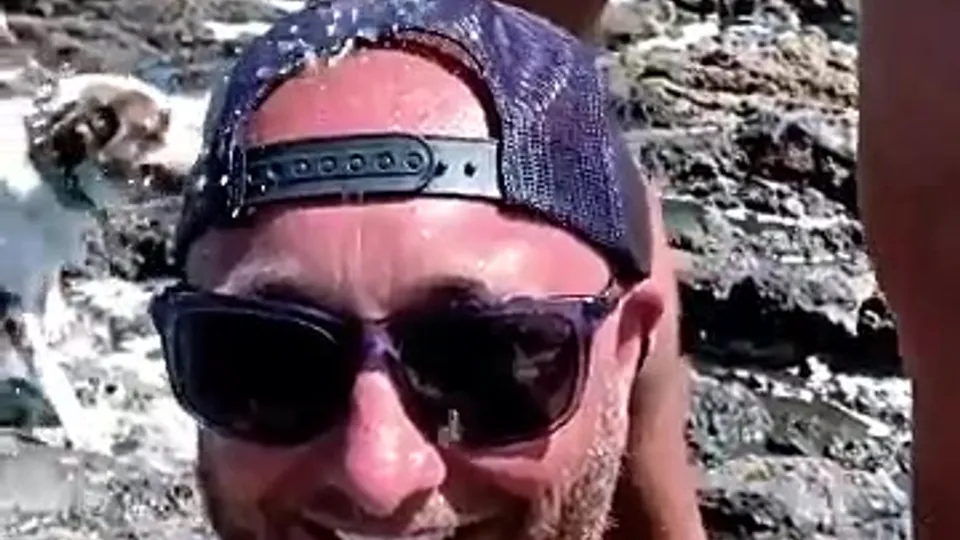 Hot Beef Stud Piss Shower on Summer Beach - ThisVid.com