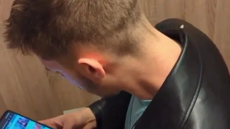 Hot biker caught beating his meat - ThisVid.com