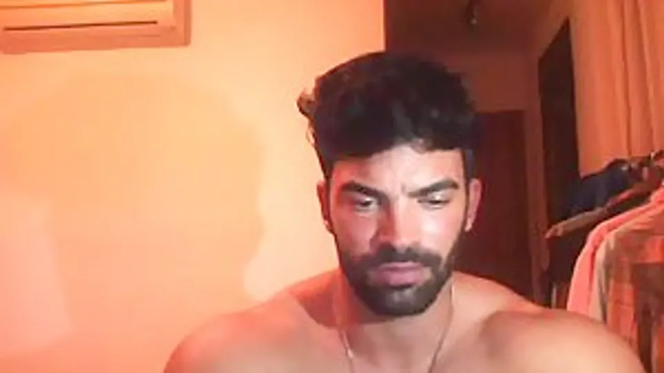 Muscular Bodybuilder Masturbates to Orgasm