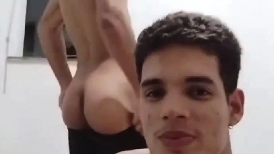 Hot boys 2 - ThisVid.com