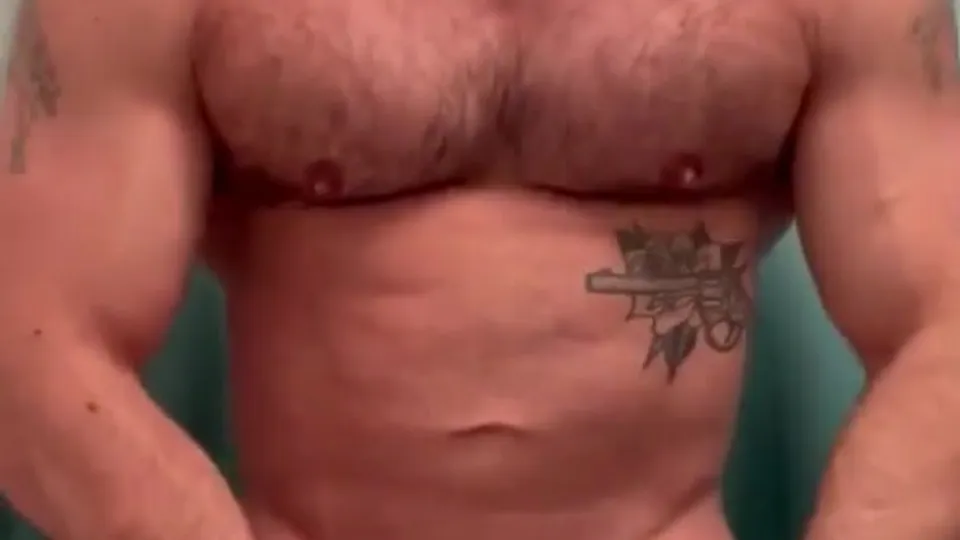 Hot Daddy Cumshot - video 2 - ThisVid.com