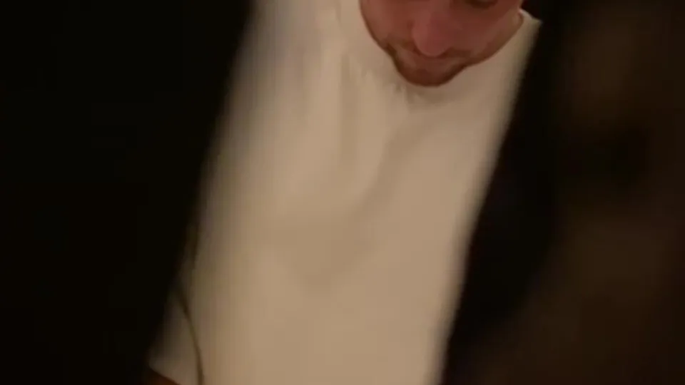 Hot dude frontal piss spy - ThisVid.com