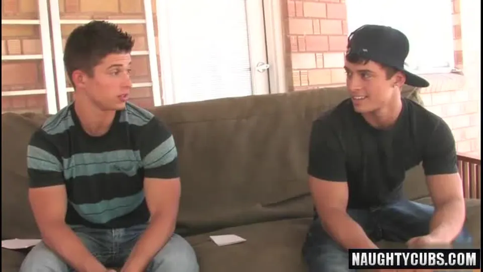 Gay Twins' Rimjob and Cumshot