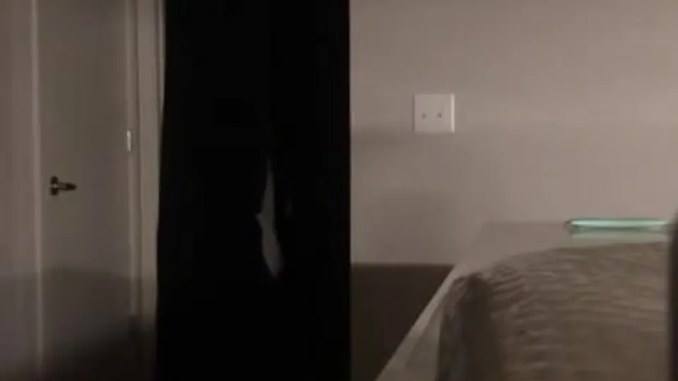 Hot guy at gloryhole - ThisVid.com