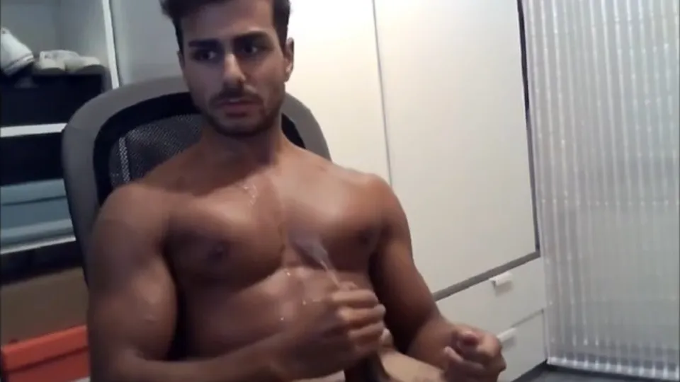 Hot guy cumshot - video 27 - ThisVid.com 日本語で