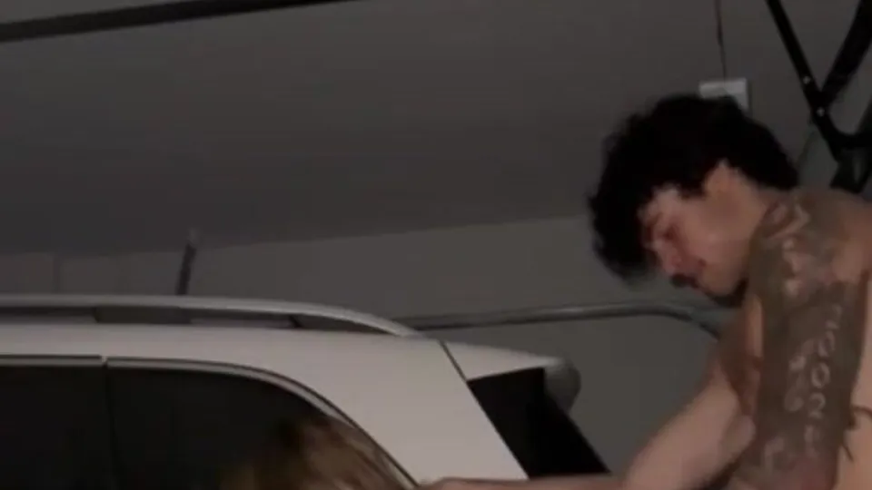 Hot guy fucks chick in her father's garage - ThisVid.com