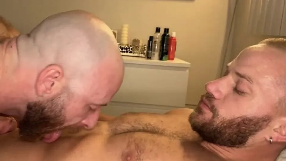 Hot guy intense fuck - ThisVid.com