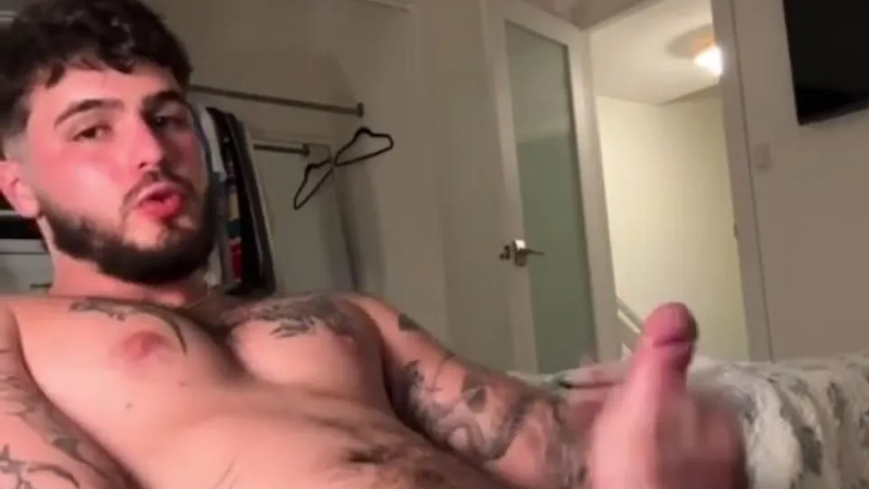 Hot guy talks dirty, jerks off and cums - ThisVid.com