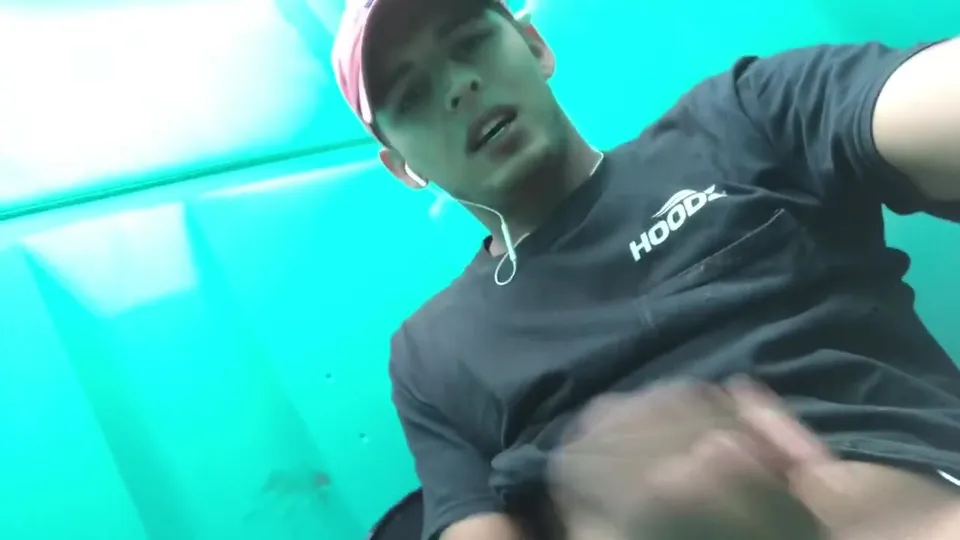 Hot guy wanking in porta potty - ThisVid.com