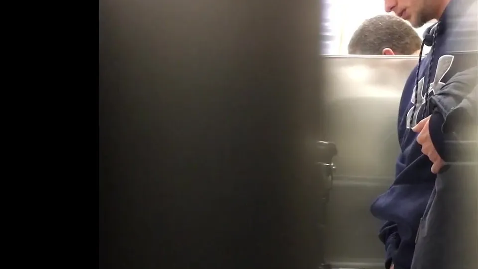 Hot guy with a nice sized softie at urinal - ThisVid.com