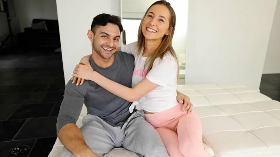 Hot Guys Fuck - Madison PeachGianni Coval - New Muscle STUD Gianni Coval Gets Ready To FUCK Madison Peach 
