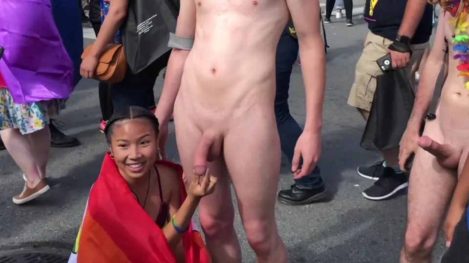 HOT GUYS NAKED IN THE STREET SAN FRANCISCO - ThisVid.com