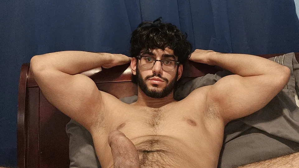 *HOT* Indian nerd strokes cock - ThisVid.com