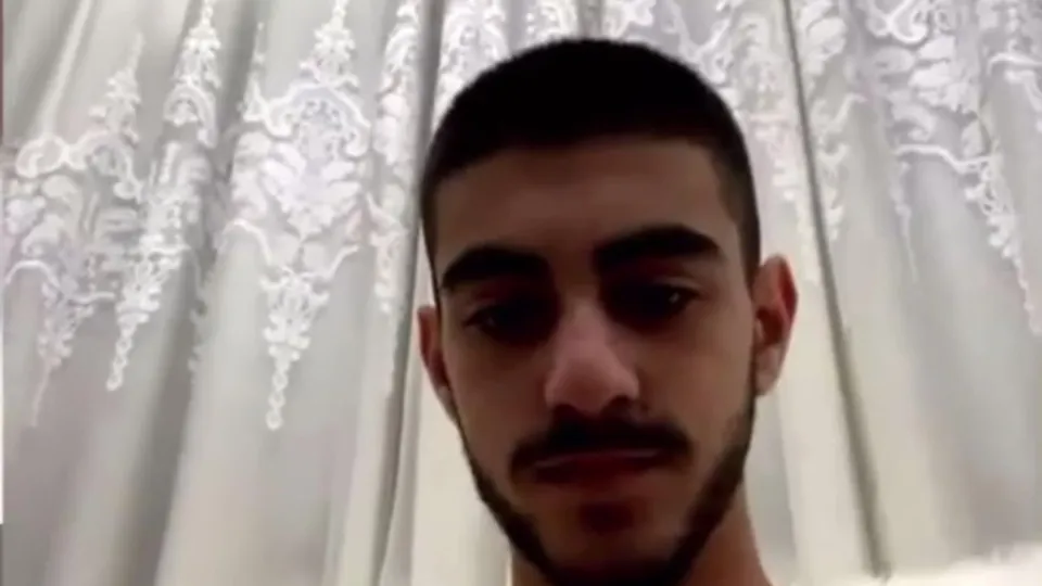 Hot israeli guy baited - ThisVid.com