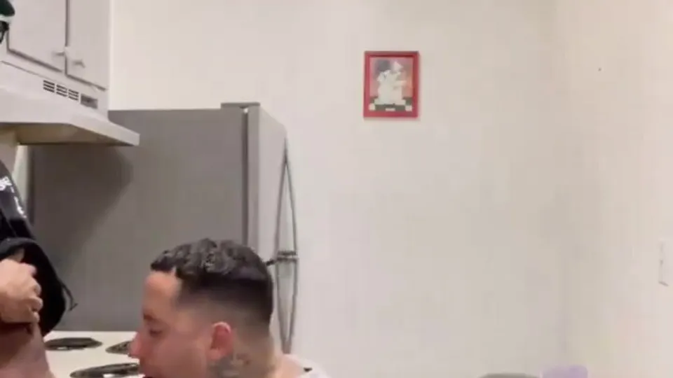 Hot Latino sucking - ThisVid.com 中文