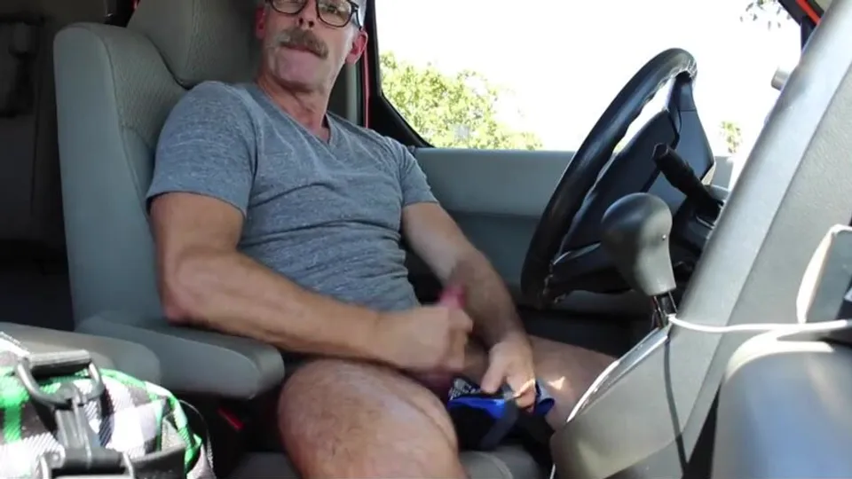 Hot moustached mature guy jerking off - ThisVid.com