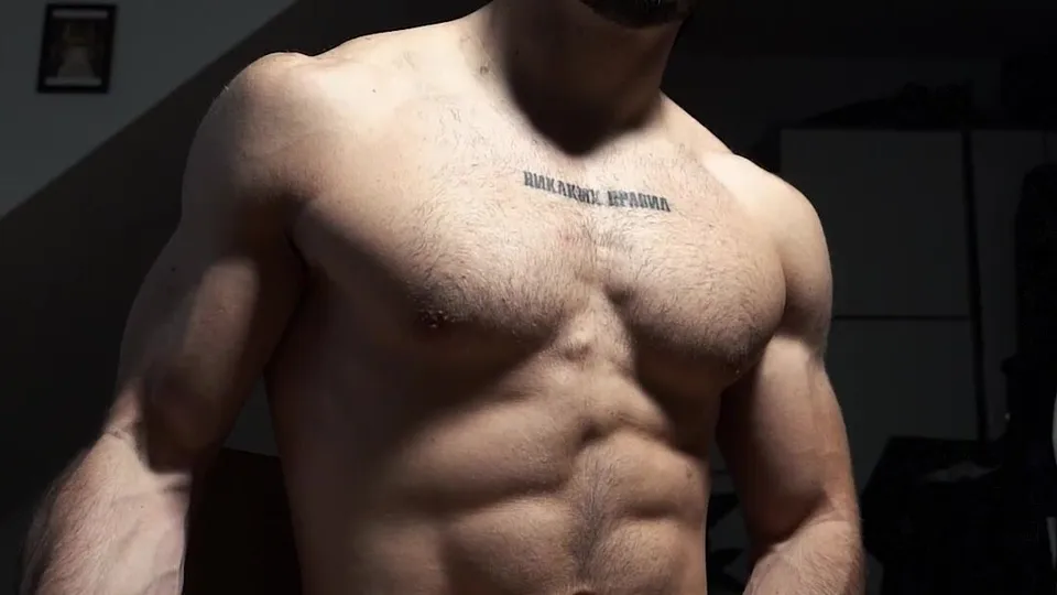 Hot muscle boy - video 10 - ThisVid.com