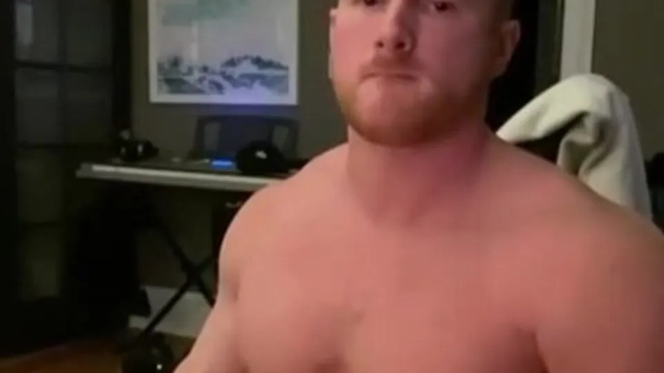 Hot muscle stud cum on his hand - ThisVid.com