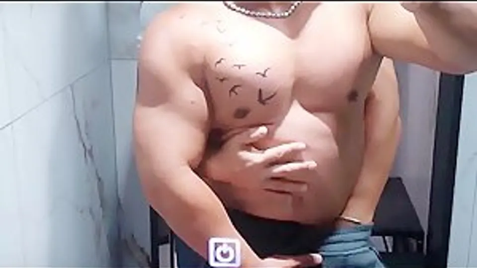 🔥Hot muscle worship🥰 beefymuscle.com