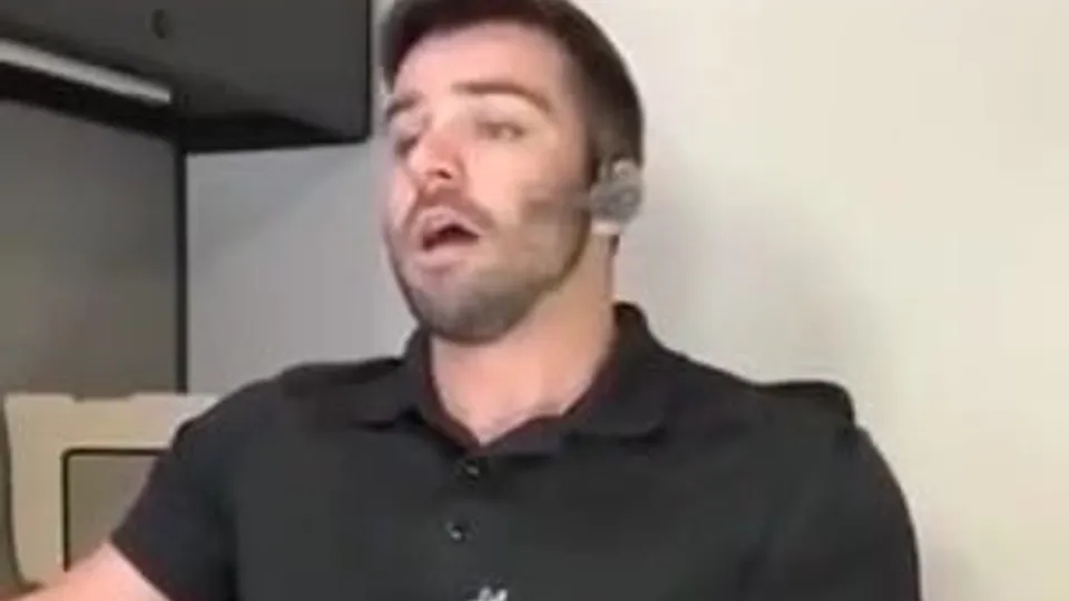 Hot Office Dude Jerks It