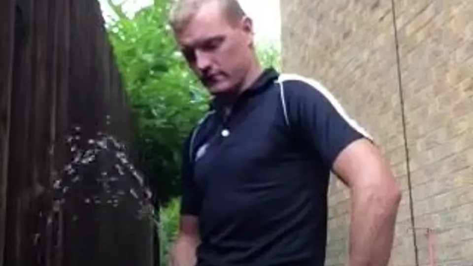 Hot Pissing - video 13 - ThisVid.com