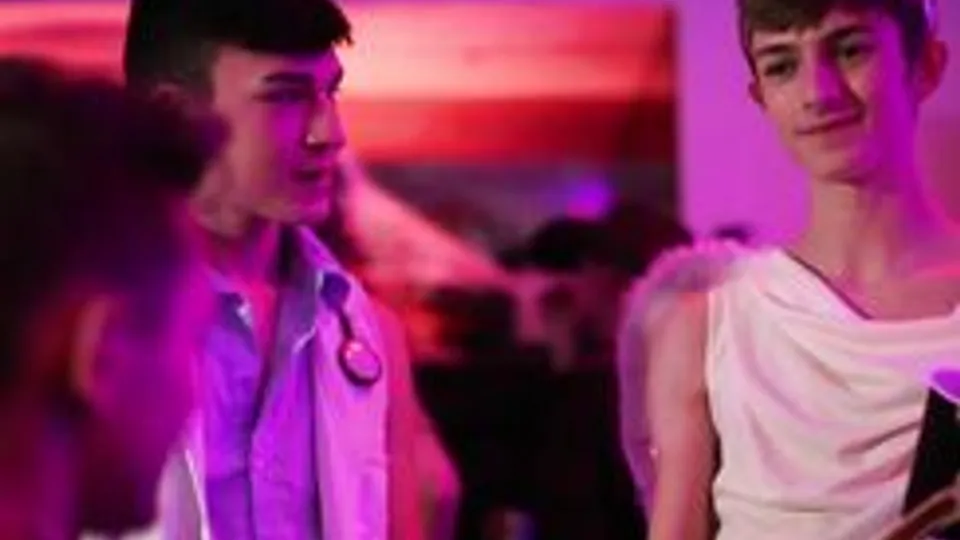 hot sex couple friends lovers party room fuck sex show tube