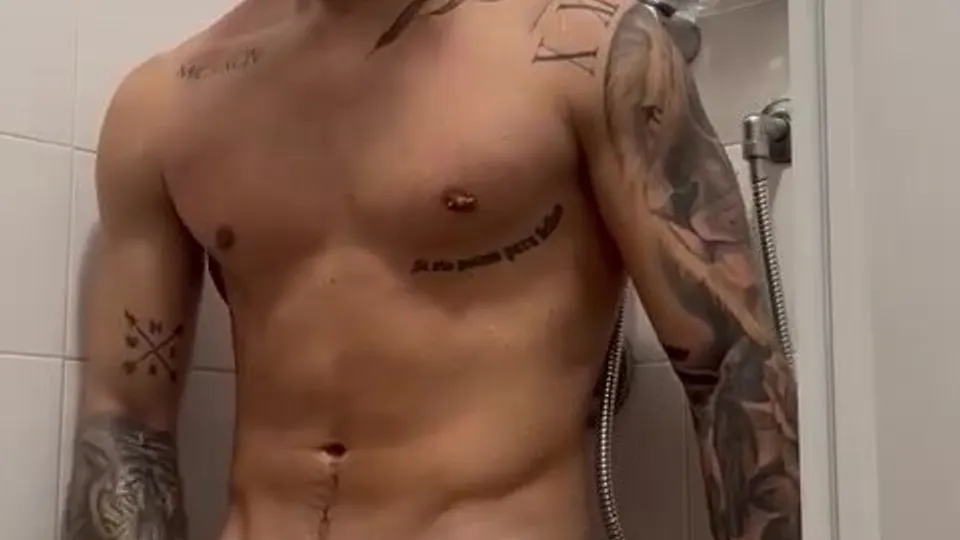 Hot shower and cum - ThisVid.com