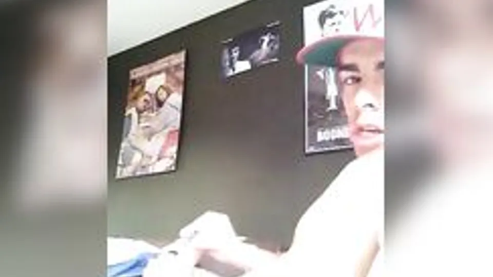 Twink Skater Cums in Bed