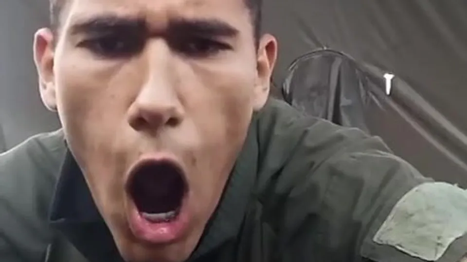Hot south American soldier 3 - ThisVid.com