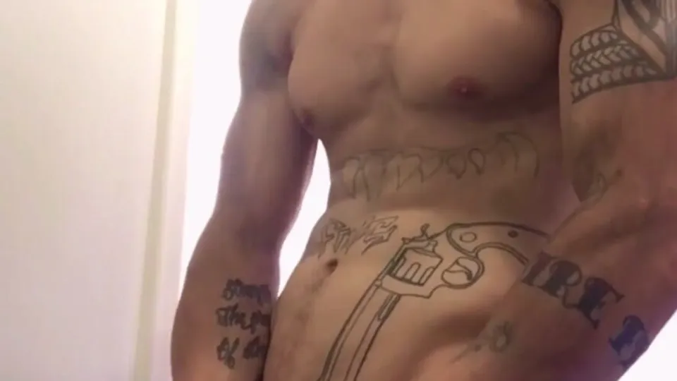 Hot Str8 Alpha Male Wank and Cum Big Cock - video 3 - ThisVid.com
