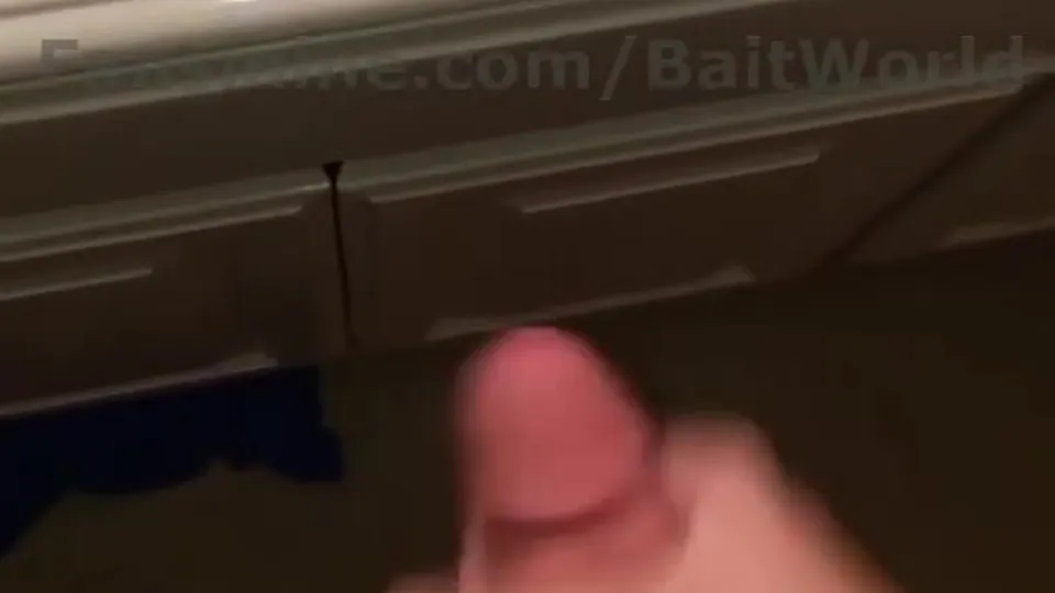 Hot str8 baited guy cums for me - ThisVid.com
