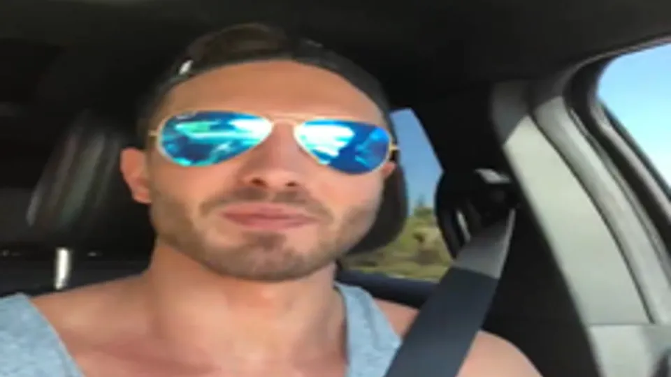 Hot straight guy showing his dick in a car - ThisVid.com