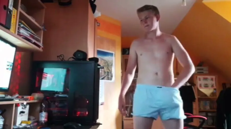 Hot teen baited huge cock - ThisVid.com