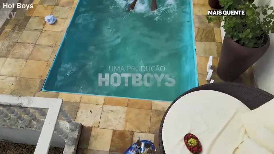 Hot Trio  – Mlk Edu, Victao Porrete & Sam Reis.mp4