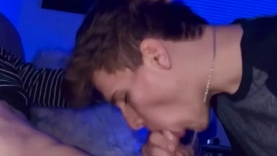 Hot twink blows and throats his boyfriend’s big cock - ThisVid.com