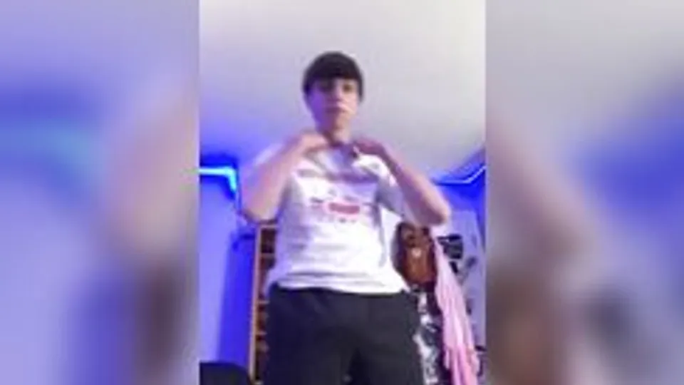 Hot Twink Getting ready for bed