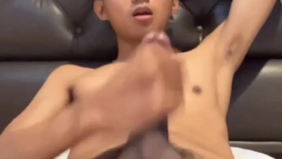 Hot twink jerk-off and cums