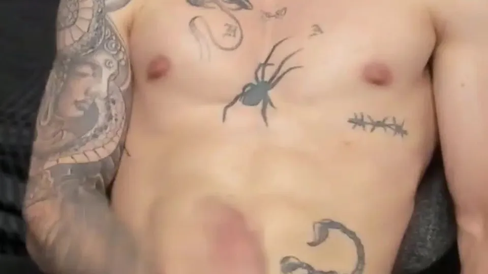 Hot White Latino Hunk with Big Dick Cum - ThisVid.com