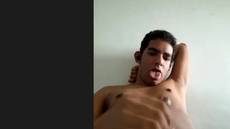 Hot young man jerking off and cumming - ThisVid.com