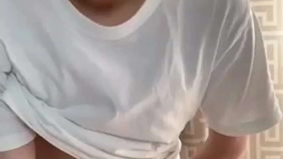 Hot young  wanker.