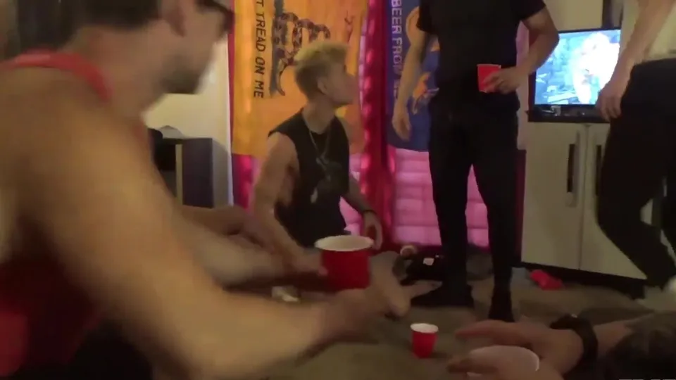 How a fággot beta boy joins a prime frat. - ThisVid.com