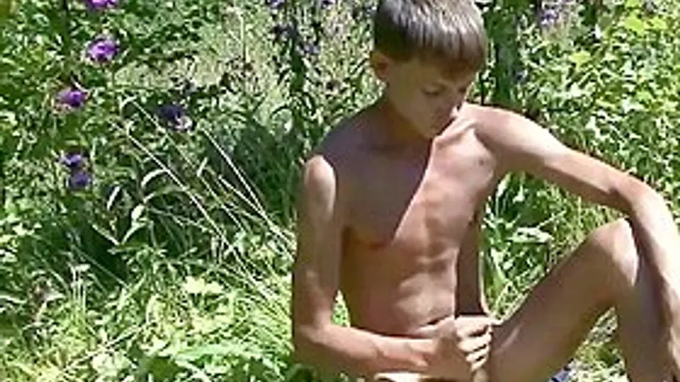 How Sweet It Is To Masturbate In Lavender In Nature- Free Xxx Videos & Movies - againgay.com
